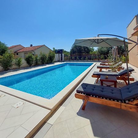 Apartments Matesic Ninski Stanovi Zewnętrze zdjęcie
