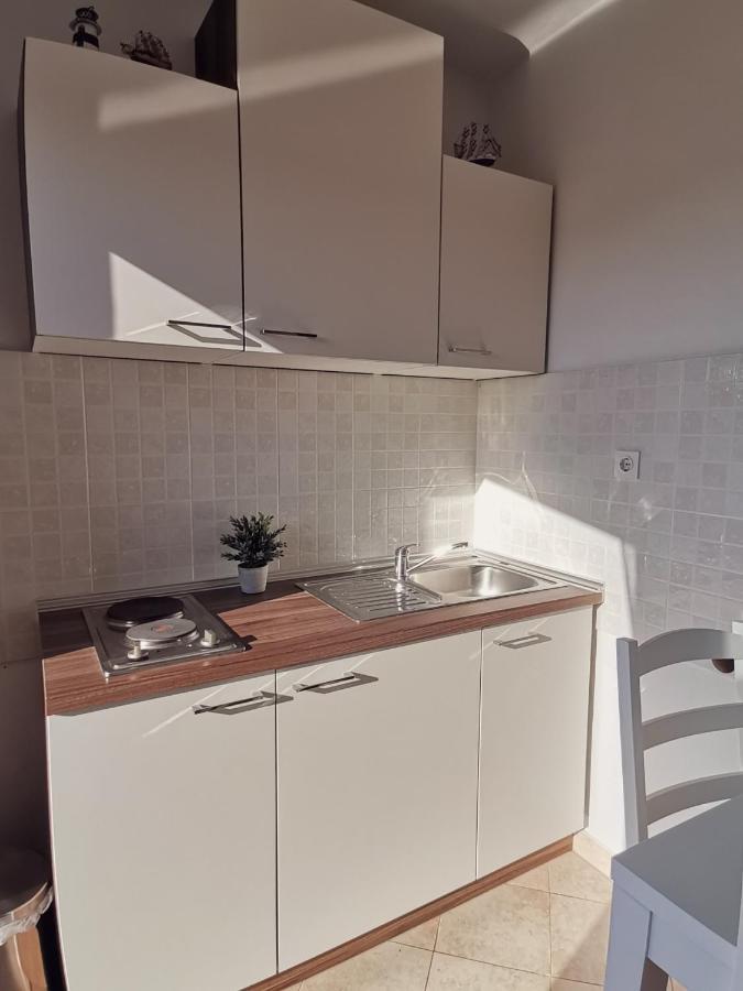 Apartments Matesic Ninski Stanovi Zewnętrze zdjęcie