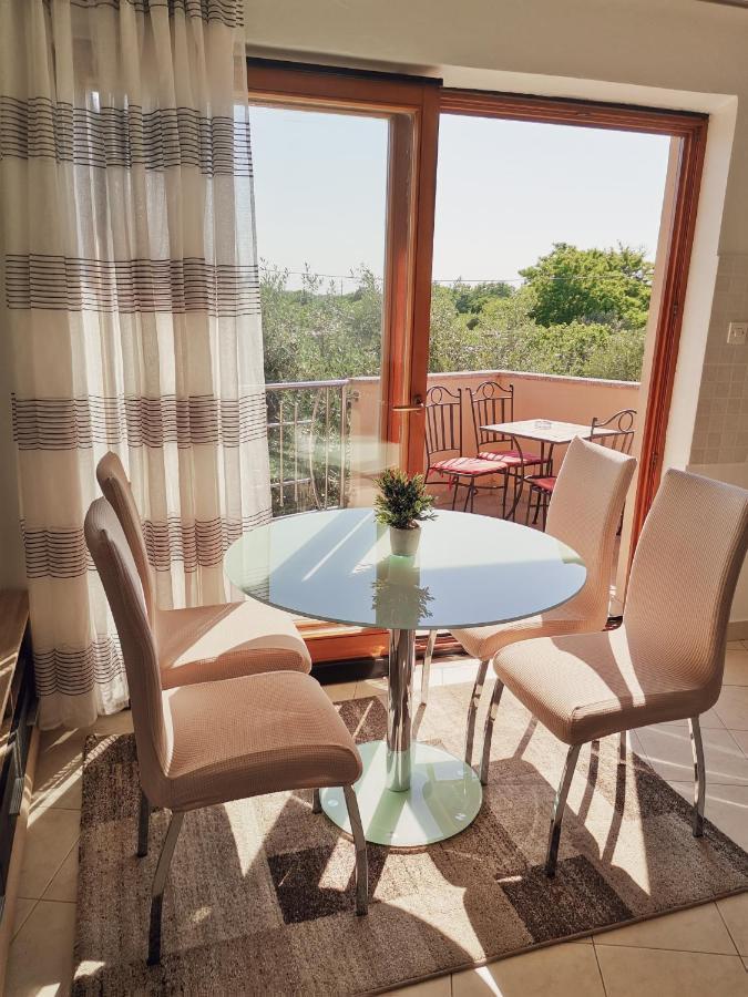Apartments Matesic Ninski Stanovi Zewnętrze zdjęcie